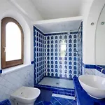 Grotta Leone * Lacco Ameno (Isola d'Ischia)